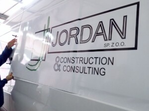 Reklama na samochody _ naklejki na samochodzie logo reklama firmy