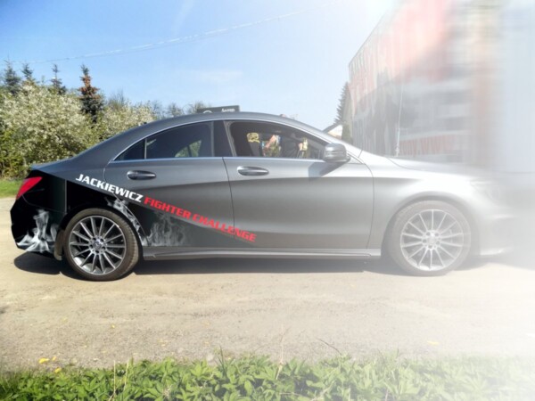 Reklama na samochody _ projektowanie grafiki wizualizacja oklejania samochodu osobowego
