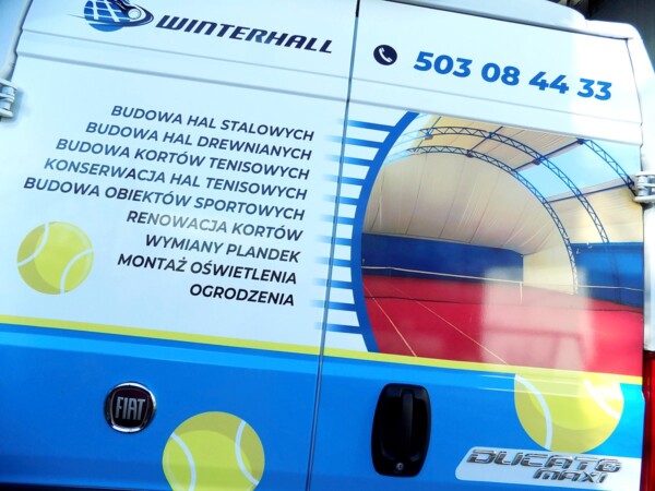 Reklama na samochody _ reklama wyklejona na samochodzie dostawczym