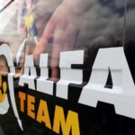 przetłoczenia karoserii - reklama na samochód dostawczy naklejanie reklamy