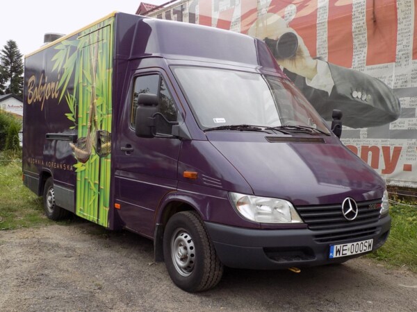 zmiana koloru kabiny oklejanie busa