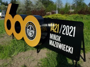 Duże litery przestrzenne napis 3D reklama zewnętrzna miasta Mińsk Mazowiecki