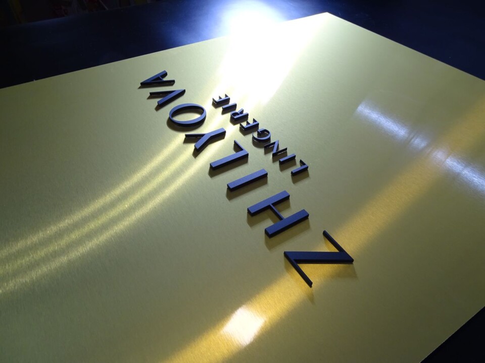 Litery pleksi cięte przestrzenne złoty szyld