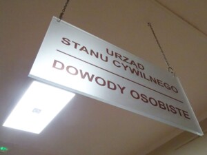 System oznakowania urzędu podwieszana tablica kiwerunkowa informacyjna