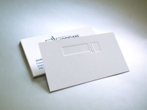 Wizytówki firmowe z wytłoczonym logo. Reklama, usługi kompleksowe dla firmy budowlanej