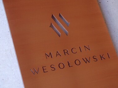 RepreReprezentacyjny szyld miedziany logo na szyldzie z miedzizentacyjny szyld miedziany logo na szyldzie z blachy miedzianej