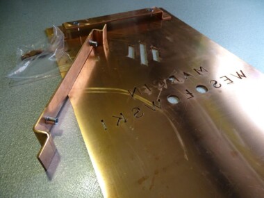 reprezentacyjny szyld miedziany prestiżowa reklama na zamówienie