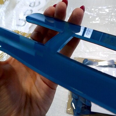 Reklama - litery kolorowe cięte z pleksi jak lacobel